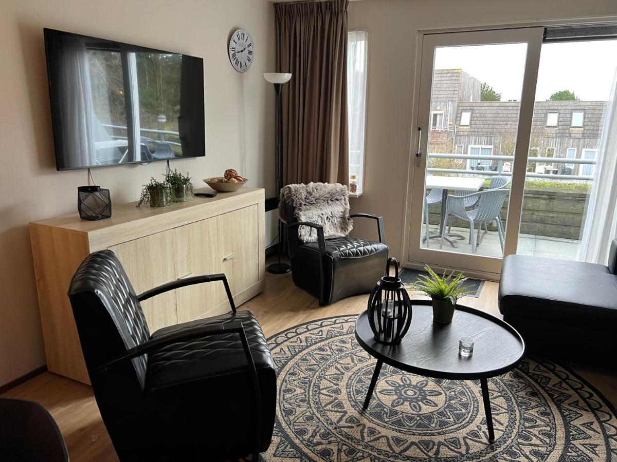 Appartement Ut & Thus, Resort Amelander Kaap Hollum  Exterior foto