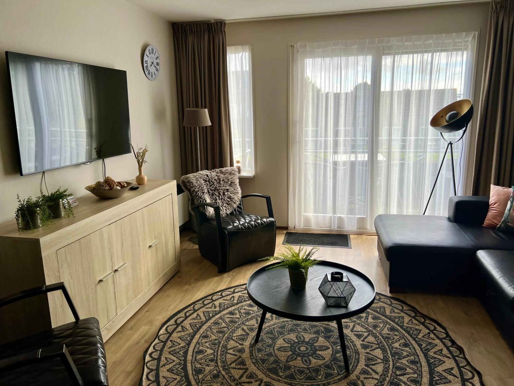 Appartement Ut & Thus, Resort Amelander Kaap Hollum  Exterior foto
