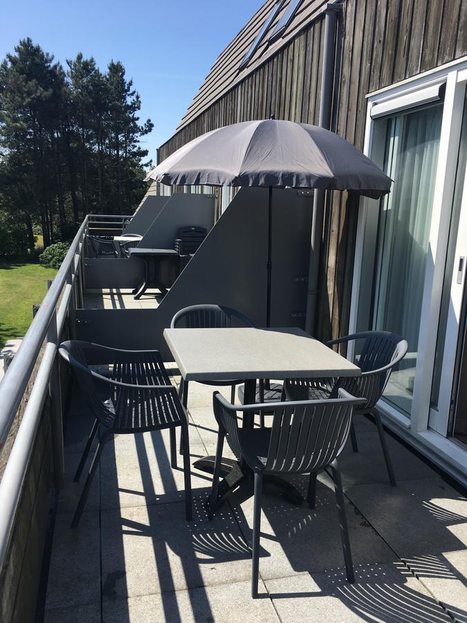 Appartement Ut & Thus, Resort Amelander Kaap Hollum  Exterior foto